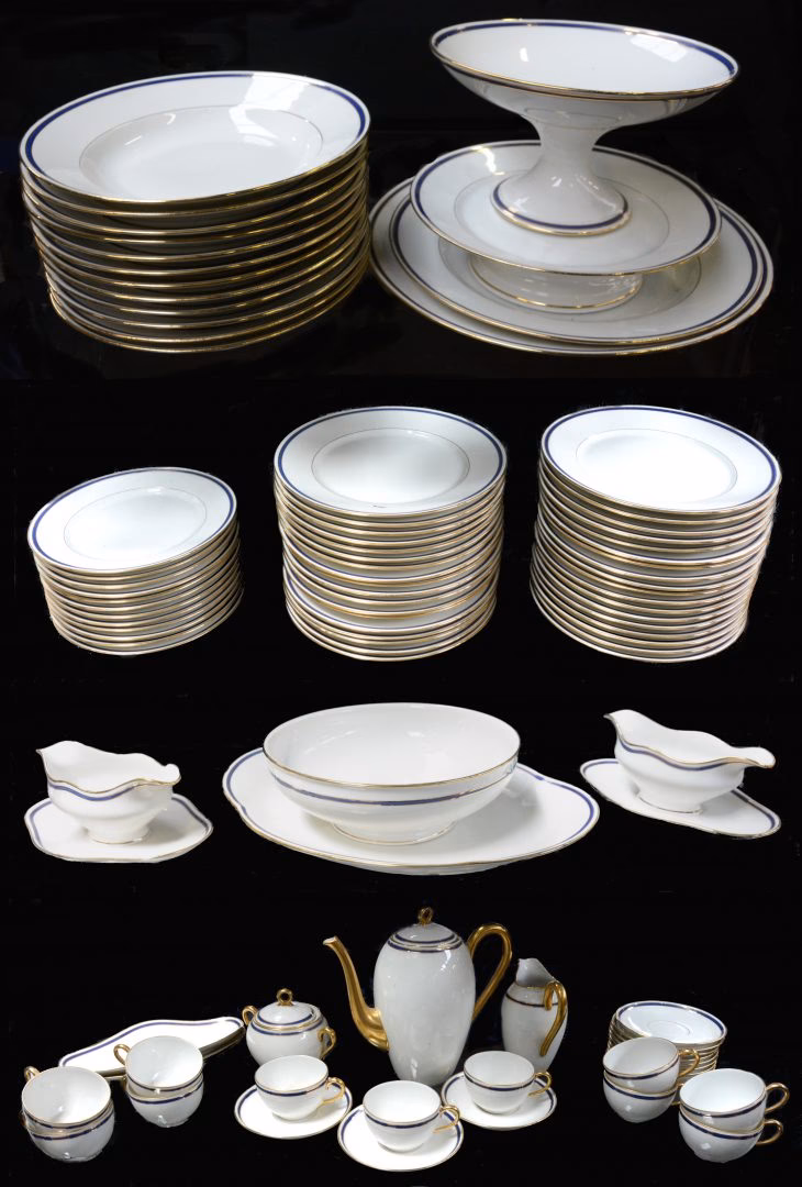 Hoe oud is antiek servies?