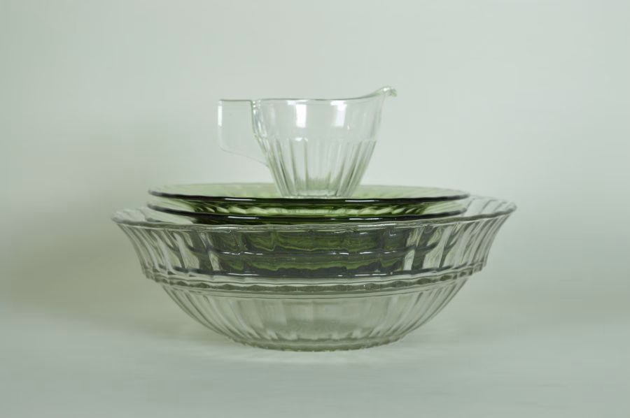 Hoe oud is de glasfabriek Leerdam?