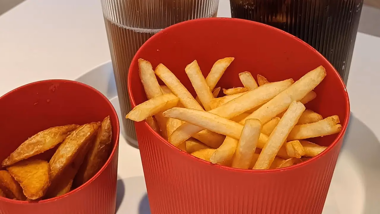 Heeft McDonald's in Frankrijk herbruikbaar servies?